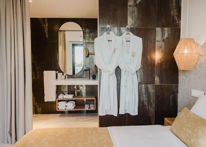 Miflow & Hotel Miami Platja (Miami Playa)